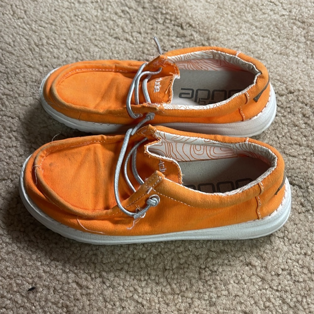 Hey Dudes Size 13 - Picture 2 of 2